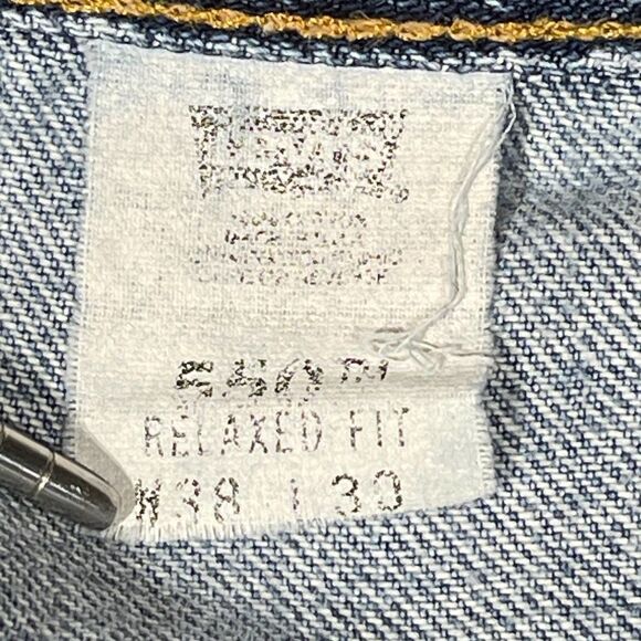 37w 90s USA Vintage Levi's 550 Jeans - Picture 8 of 13